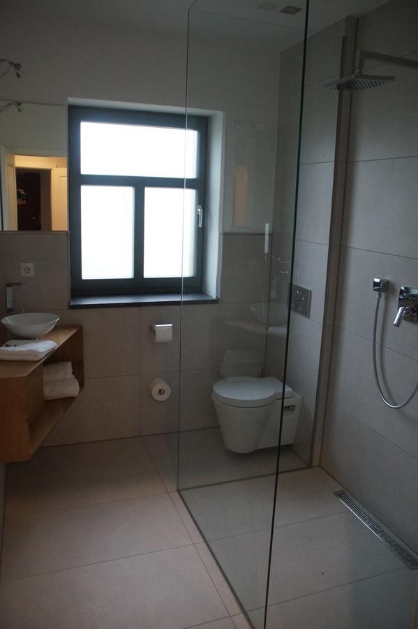 Hotel Dorfmuehle Lehrberg Oda fotoğraf